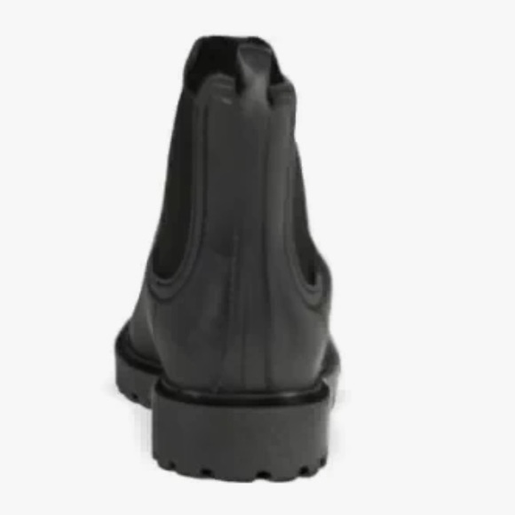 New/no box women’s Faux Leather Chelsea Booties size 9 in blackjack color - Picture 10 of 17